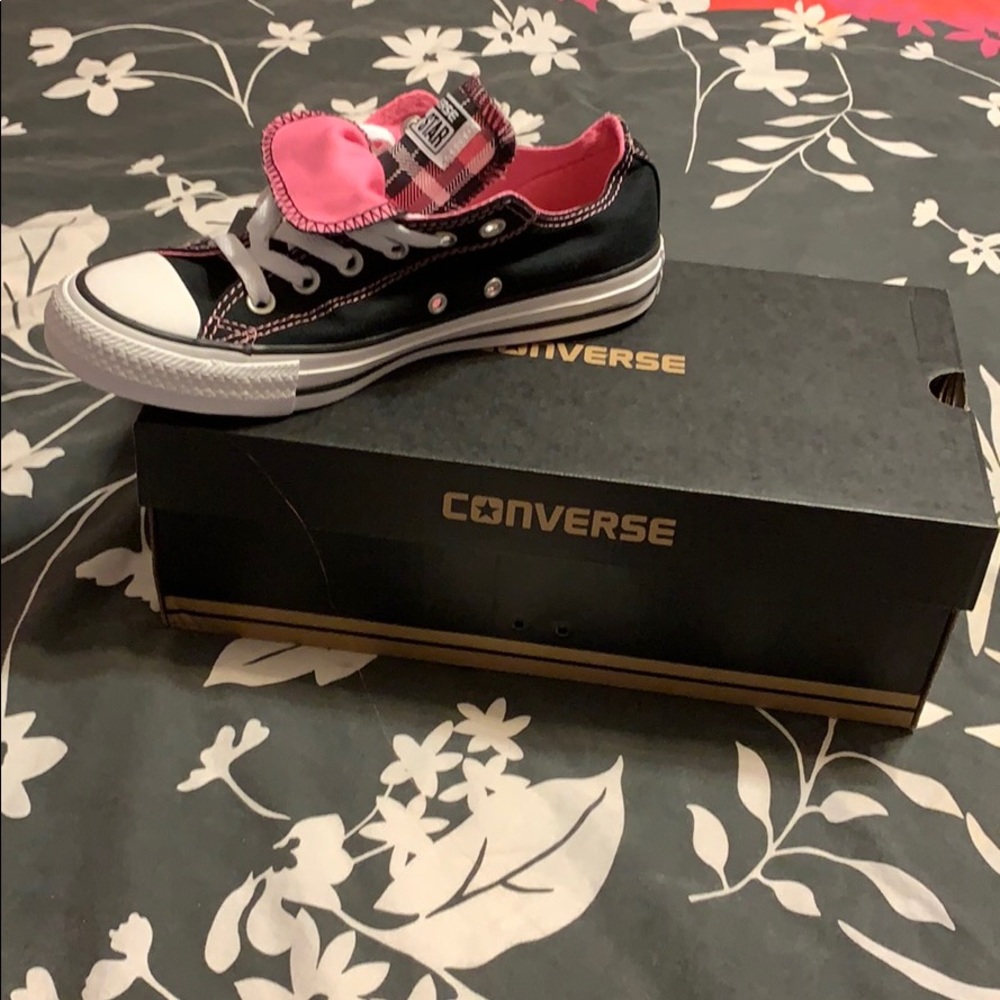 Converse low top double tongue size 8